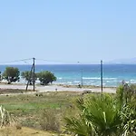 Apartament 1-bedroom Olympia At Lambi