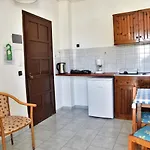 1-bedroom Olympia At Lambi Апартаменты